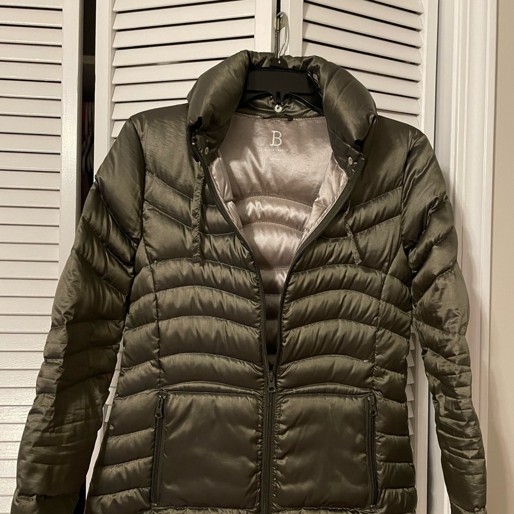 Bernardo Olive Green short down jacket